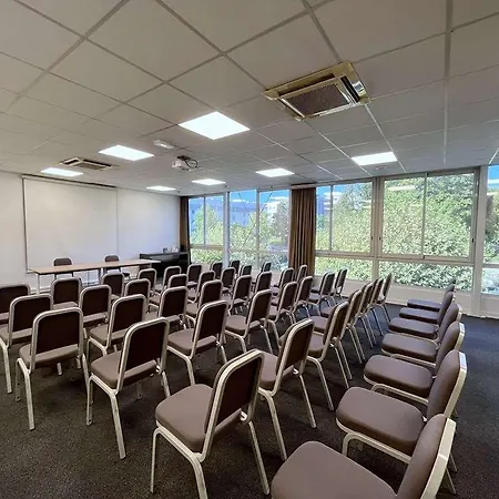 Western Centre Hotel 3*